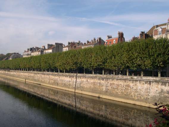  Le Quai Veil Picard (vu du pont Battant)